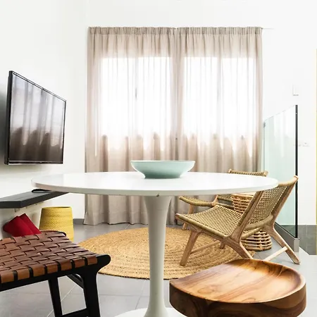 Buendia Nohotel Apartment